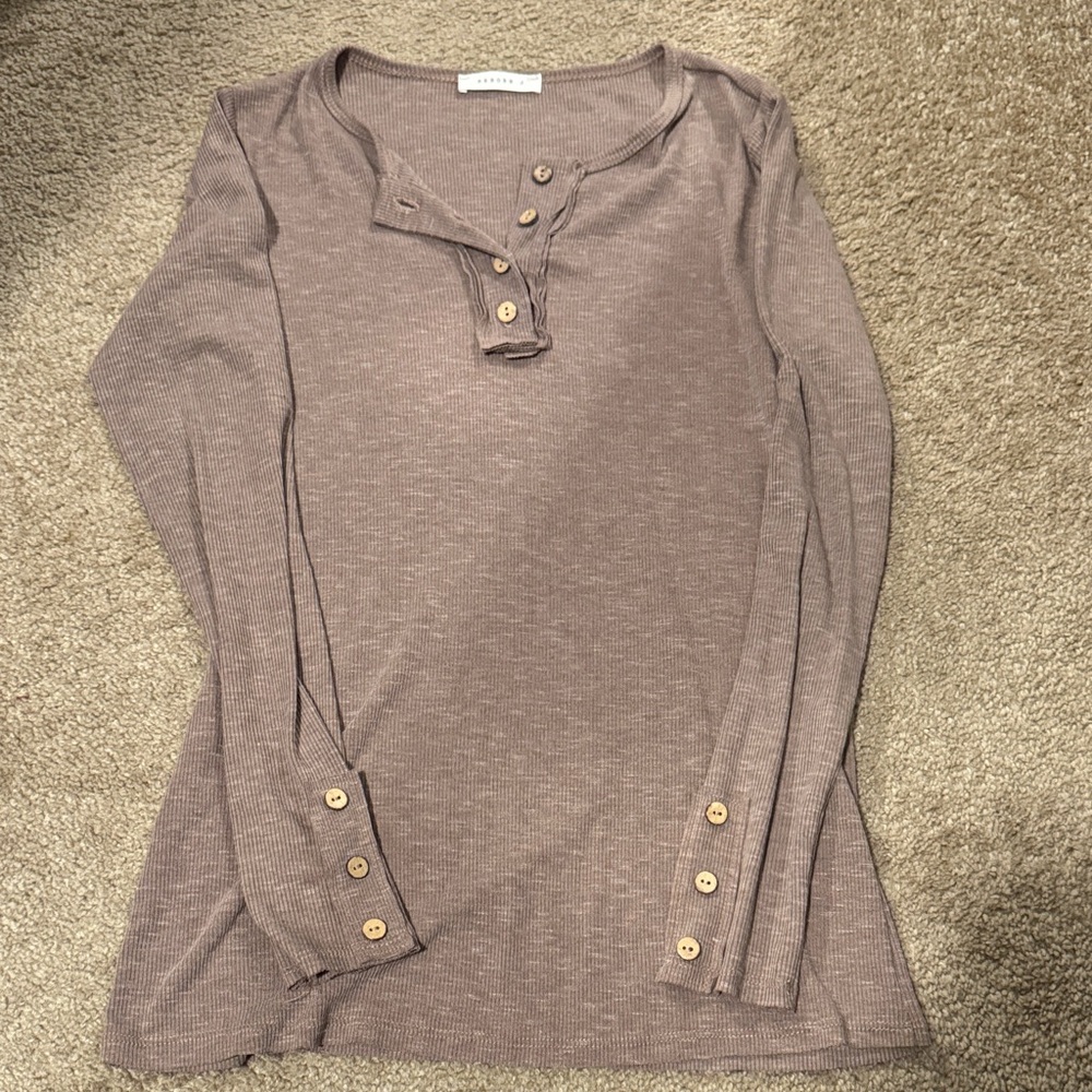 Reborn J Long Sleeve Henley Top in Taupe